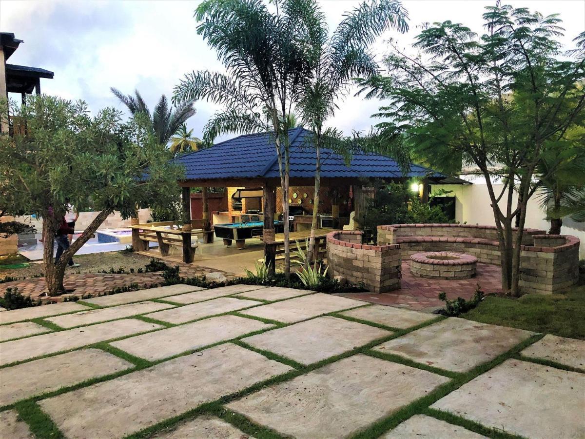 Villa Mi Patio By Hospedify - Hermosa Villa Con Mesa De Billar Y Rio Cristalino A 3 Min Un Pequeno Paraiso En Jarabacoa Dış mekan fotoğraf